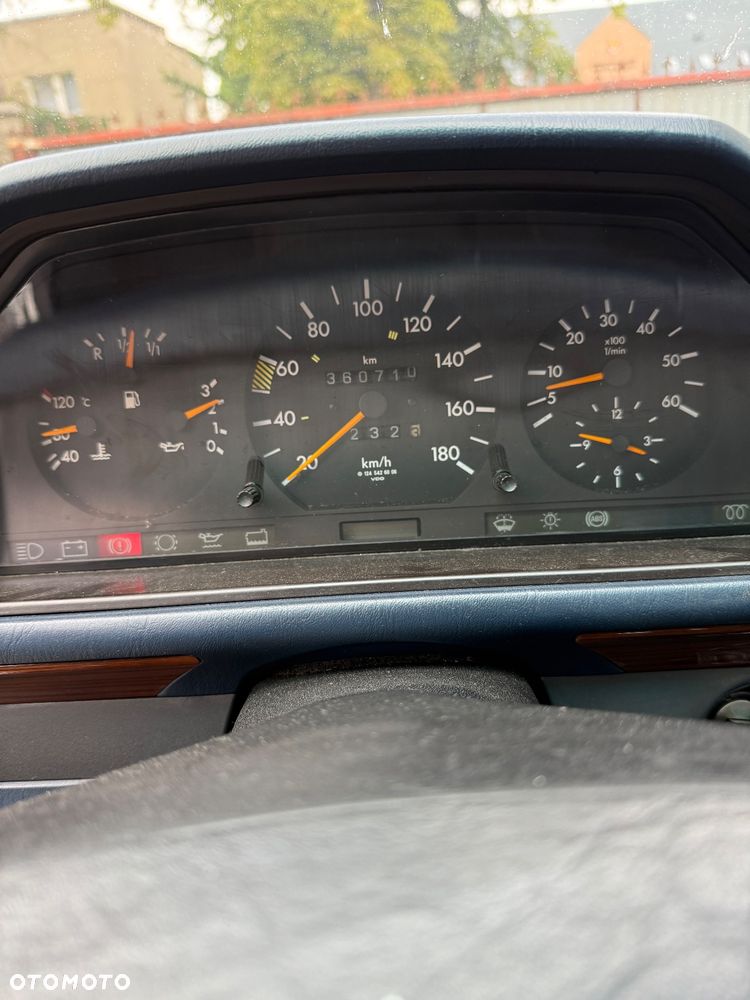 Mercedes-Benz W124 (1984-1993) - 11