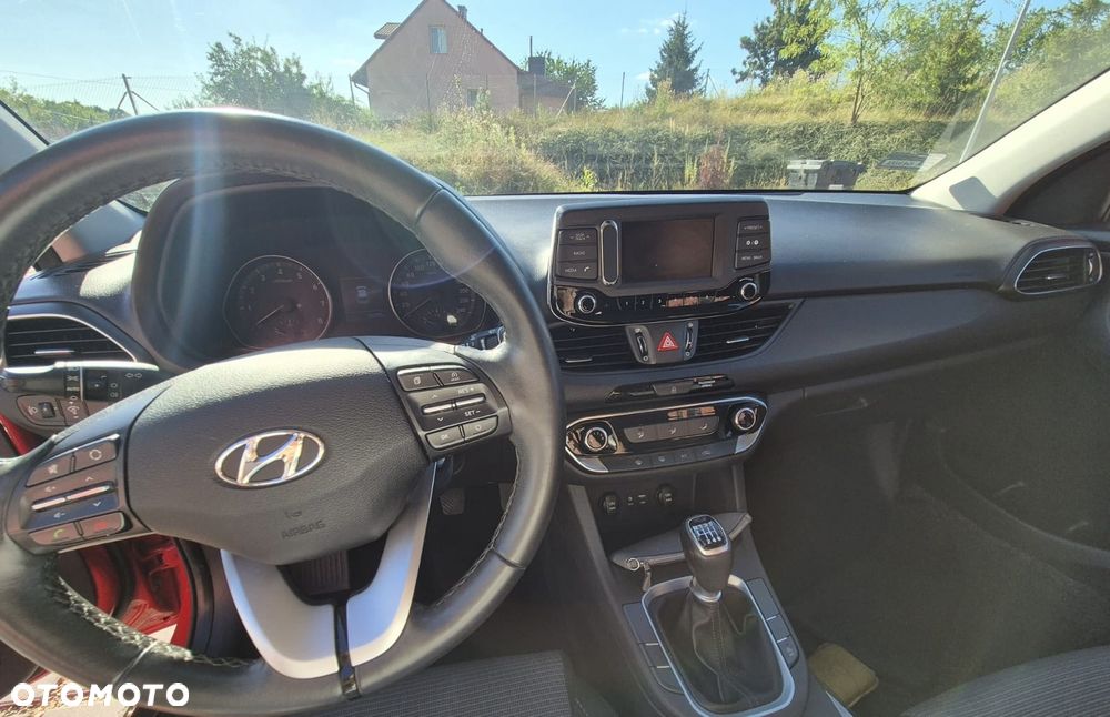 Hyundai i30 1.4 Classic + - 4