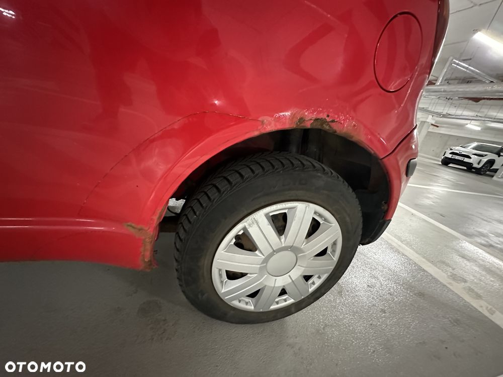 Toyota Yaris 1.0 Base - 6
