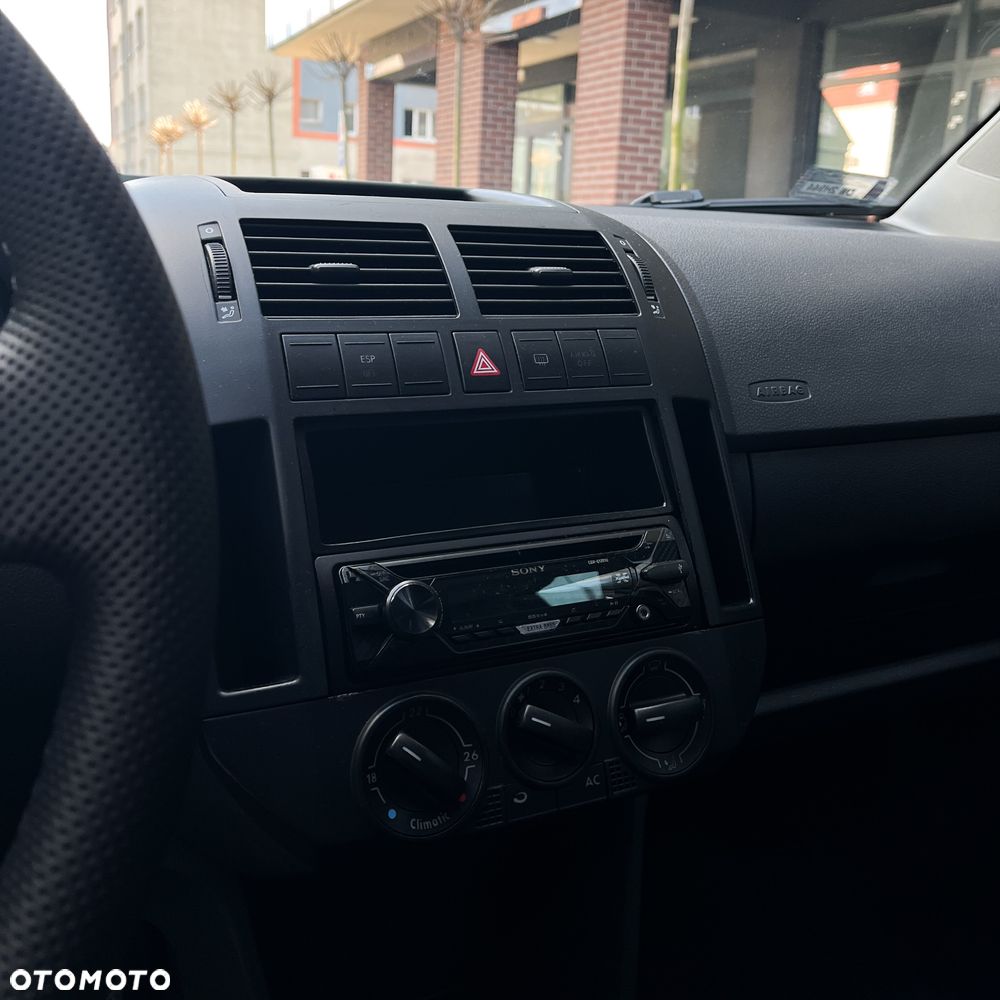 Volkswagen Polo 1.4 Tour - 17