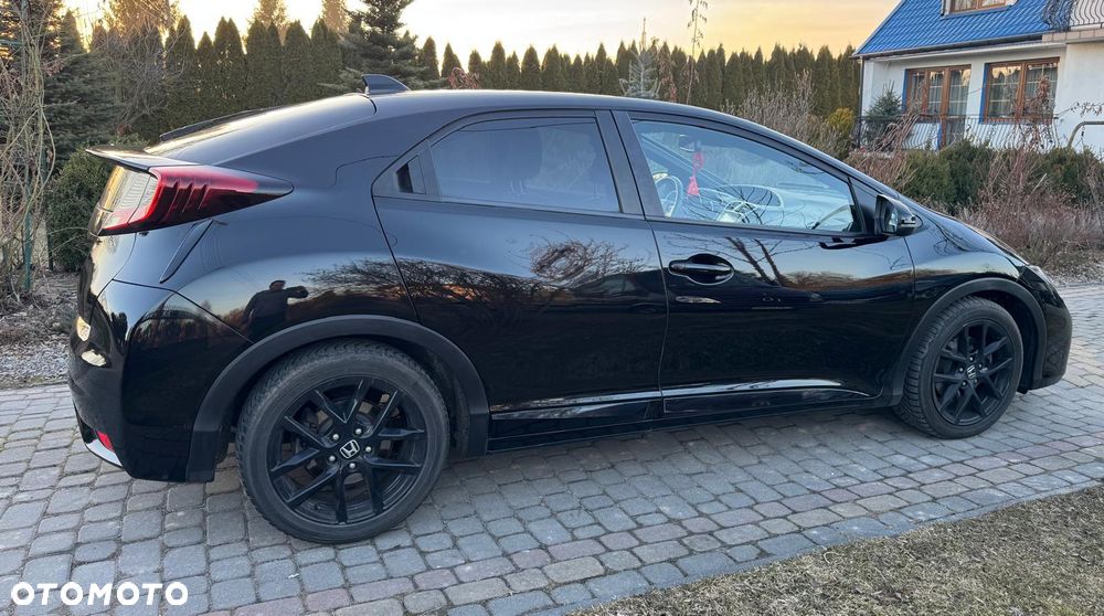 Honda Civic 1.8 i-VTEC Sport - 12
