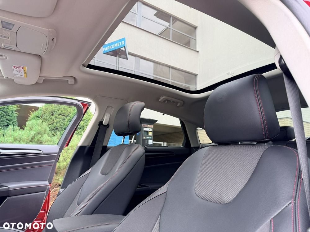 Ford Mondeo - 32