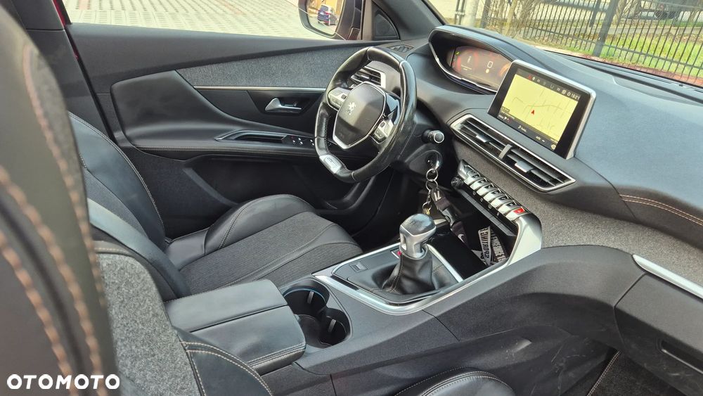 Peugeot 3008 PureTech 130 Stop & Start GPF Crossway - 22