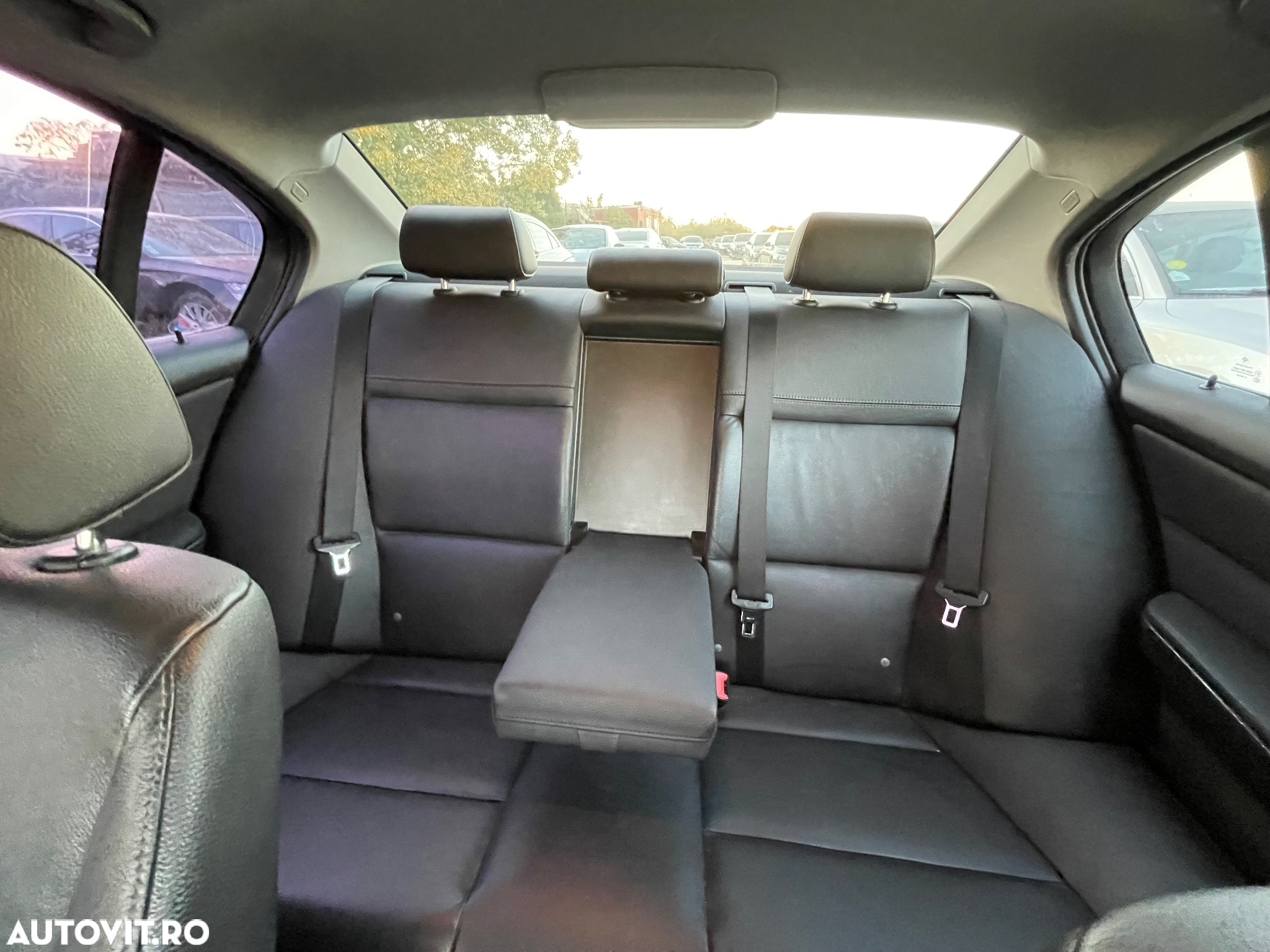 BMW Seria 3 318i Edition Exclusive - 9