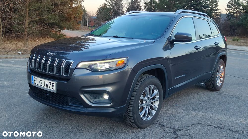Jeep Cherokee - 2