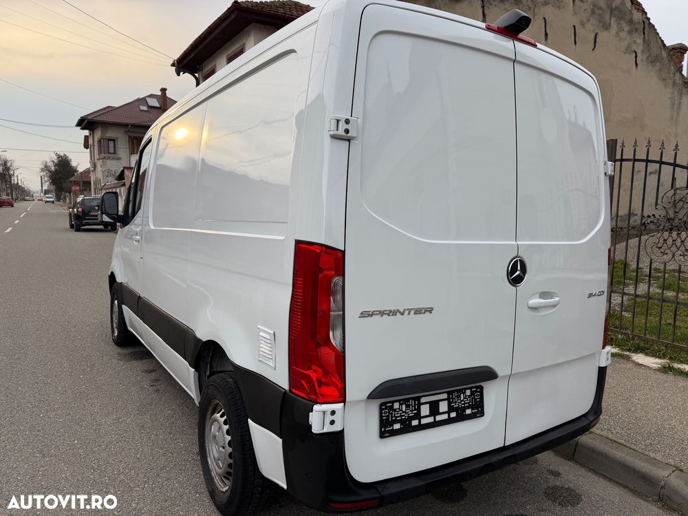 Mercedes-Benz Sprinter - 5