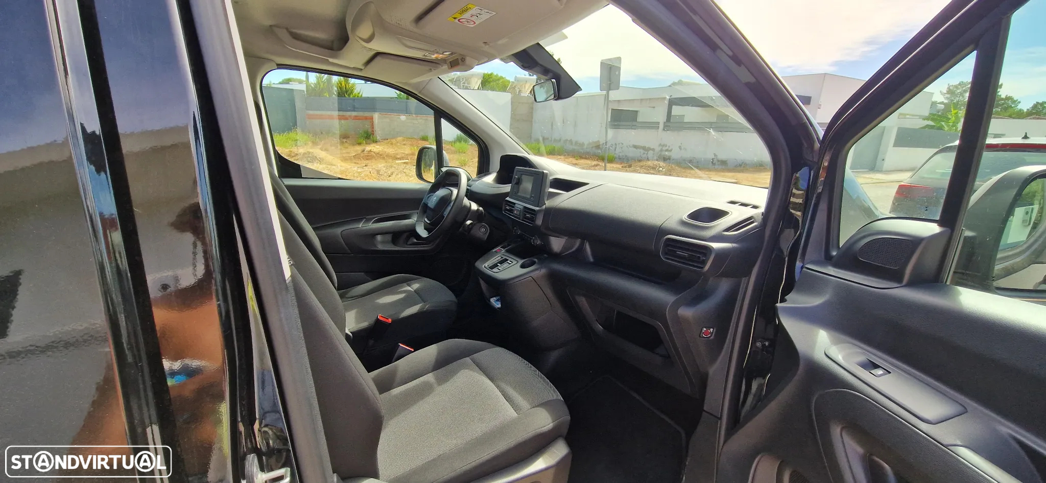 Peugeot e-Rifter 50 kWh Standard Active Pack - 3