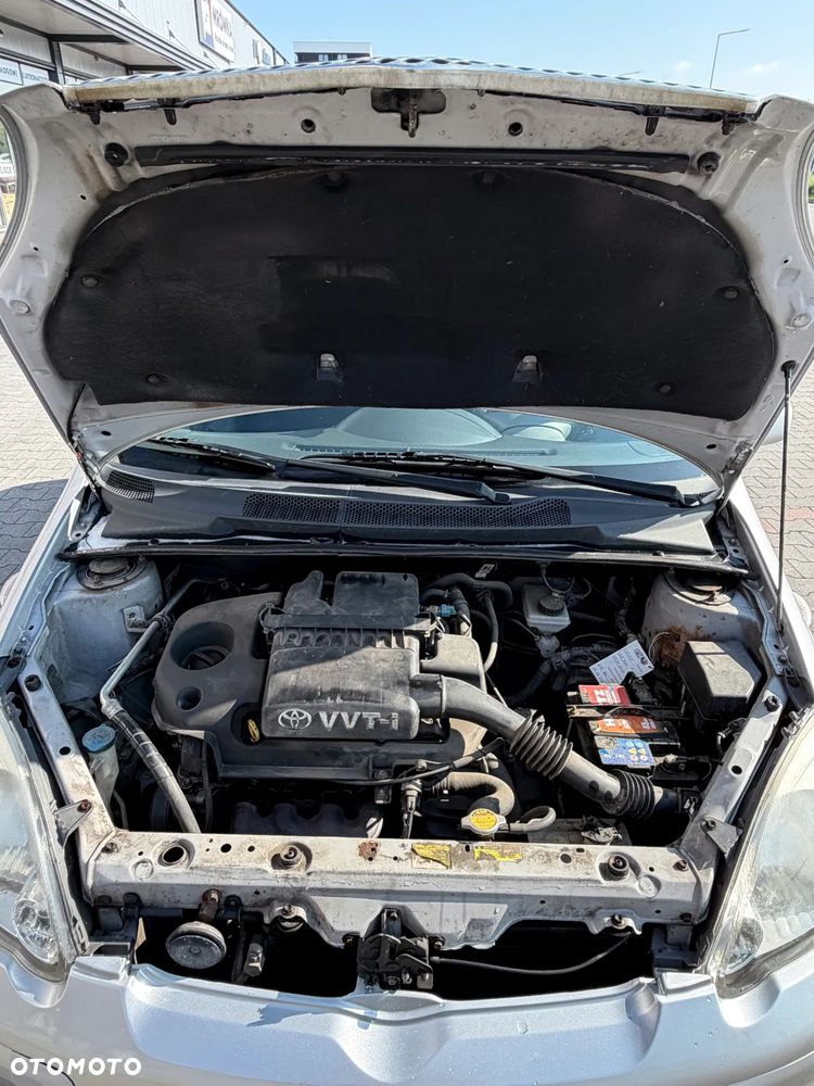 Toyota Yaris 1.3 Luna - 24