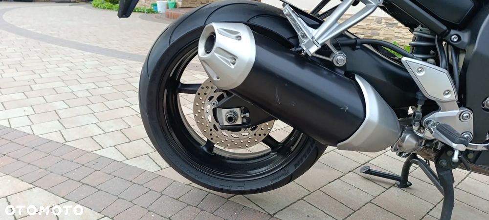 Yamaha FZ - 23