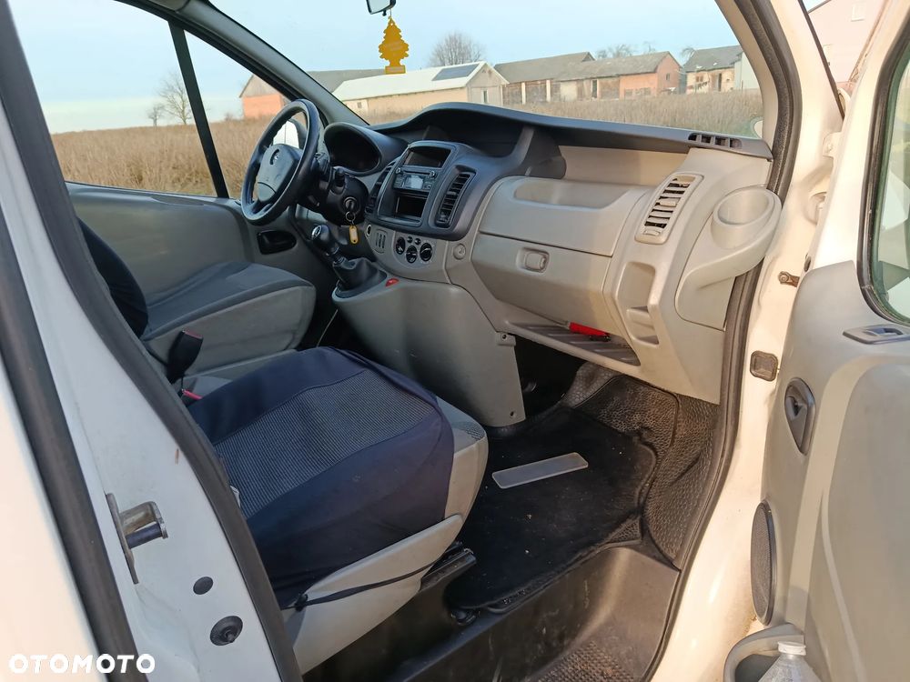 Renault Trafic - 6