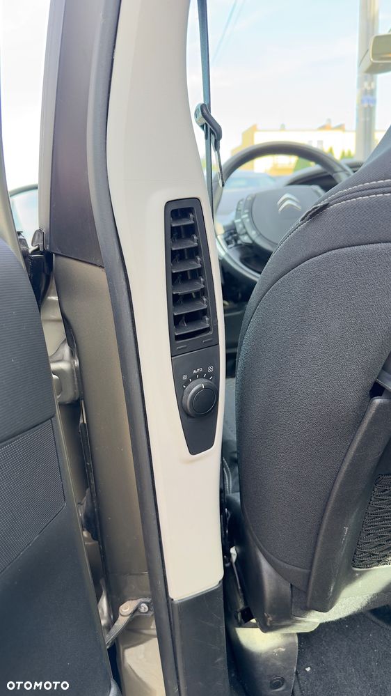 Citroën C4 Grand Picasso 1.6 HDi My Way - 17