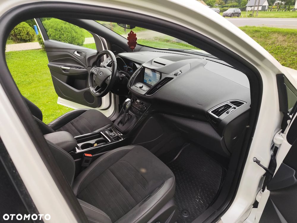 Ford Kuga 1.5 EcoBoost 4x4 ST-Line - 25