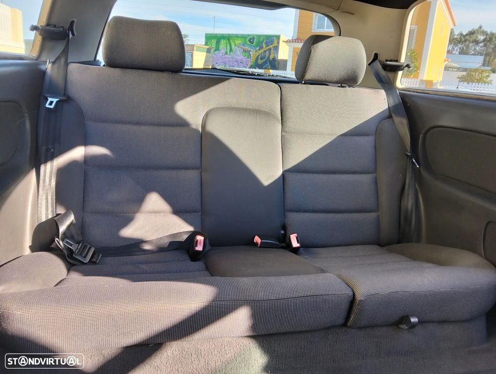 Audi A3 1.6 FSI Sport - 7