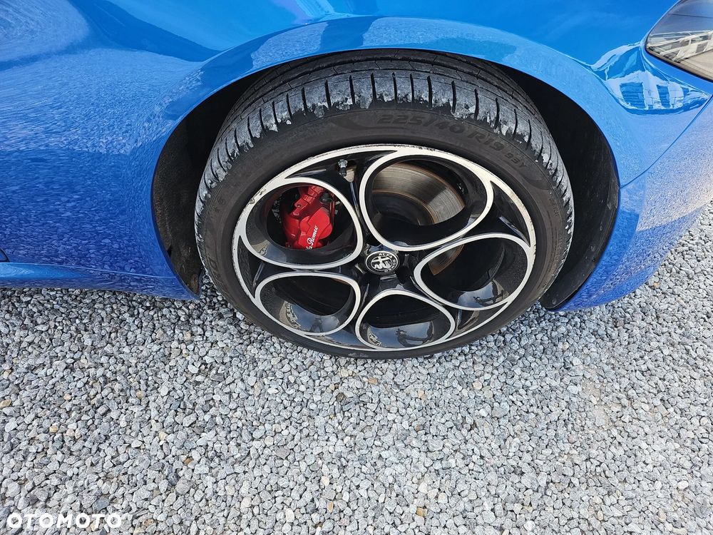 Alfa Romeo Giulia 2.0 Turbo Veloce Q4 - 26