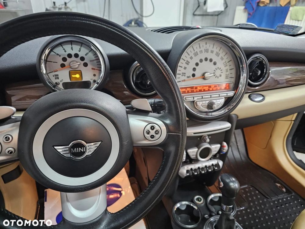 MINI Cooper Standard - 6