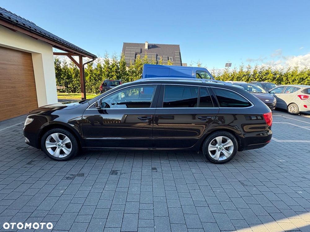 Skoda Superb 2.0 TDI Business - 8