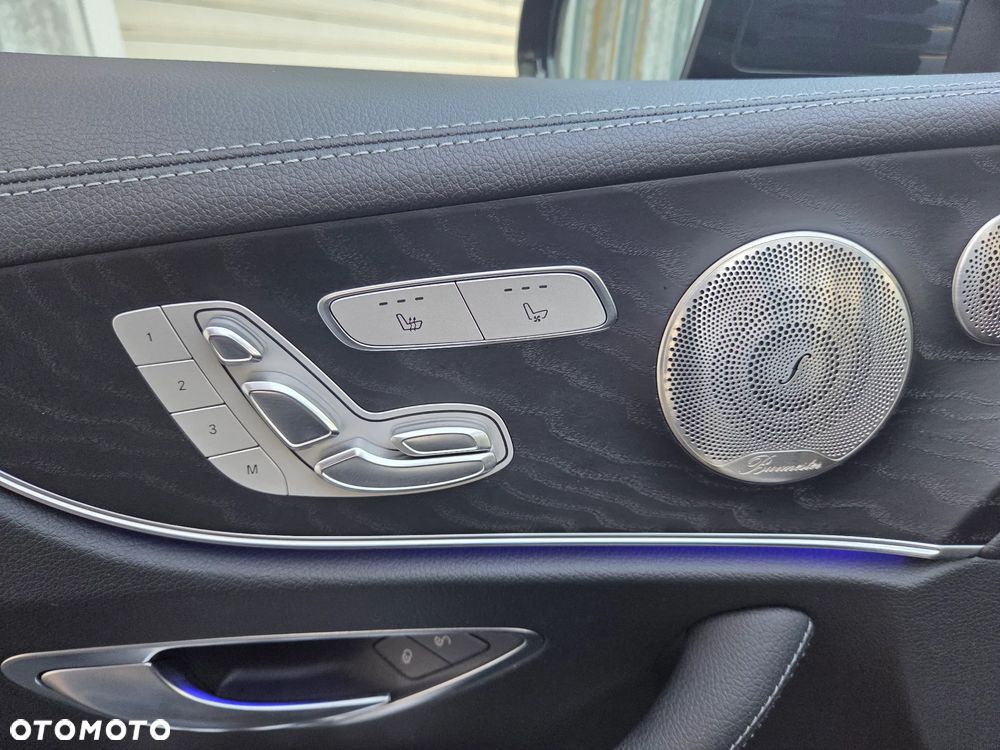 Mercedes-Benz Klasa E 200 4-Matic 9G-TRONIC - 26