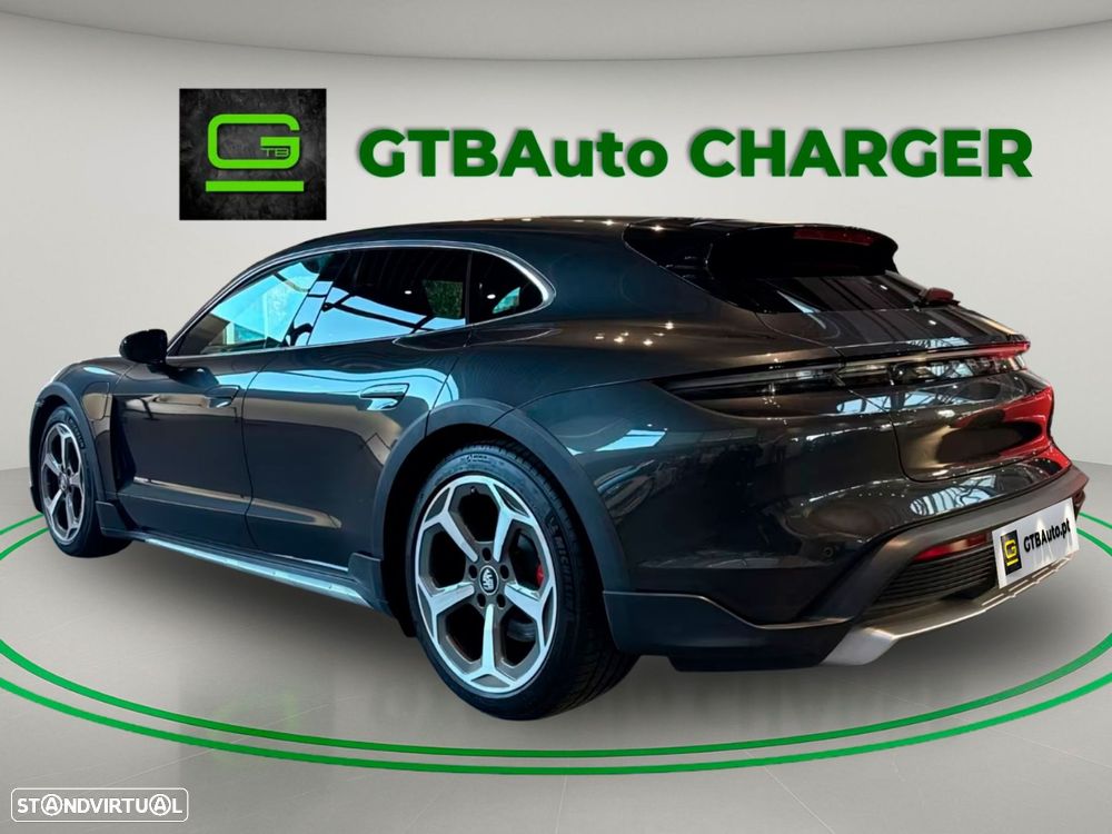 Porsche Taycan Cross Turismo - 25