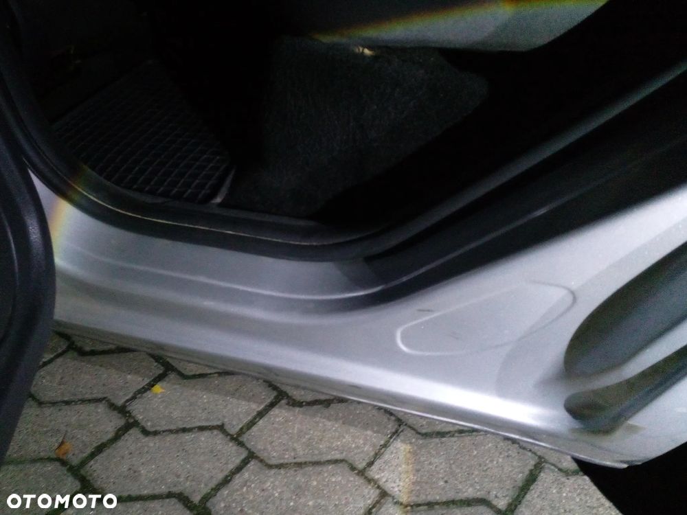 Ford C-MAX 1.8 TDCi Ghia - 23