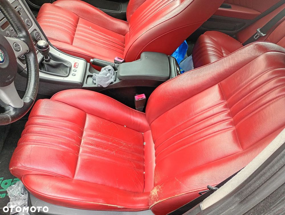ALFA ROMEO 159 2.4 JTDM 939A3000 FOTEL PRZOD PRZEDNI PRAWY LEWY SKÓRA CZERWONY - 1