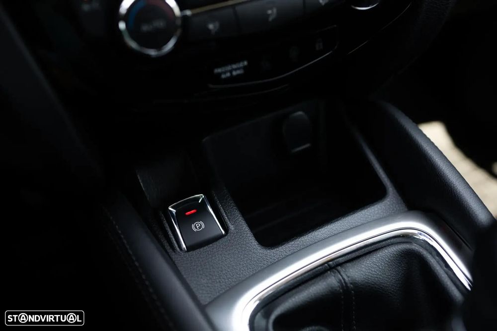 Nissan Qashqai - 16