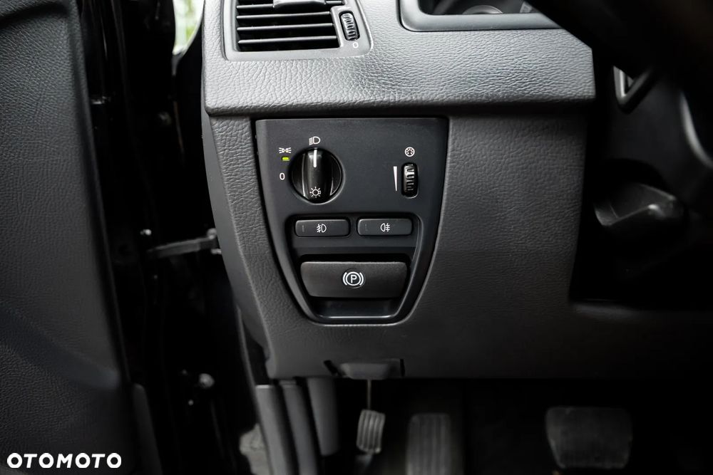 Volvo XC 90 D5 AWD Geartonic Executive - 29