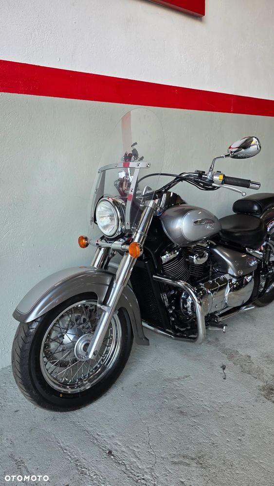 Suzuki Intruder - 17