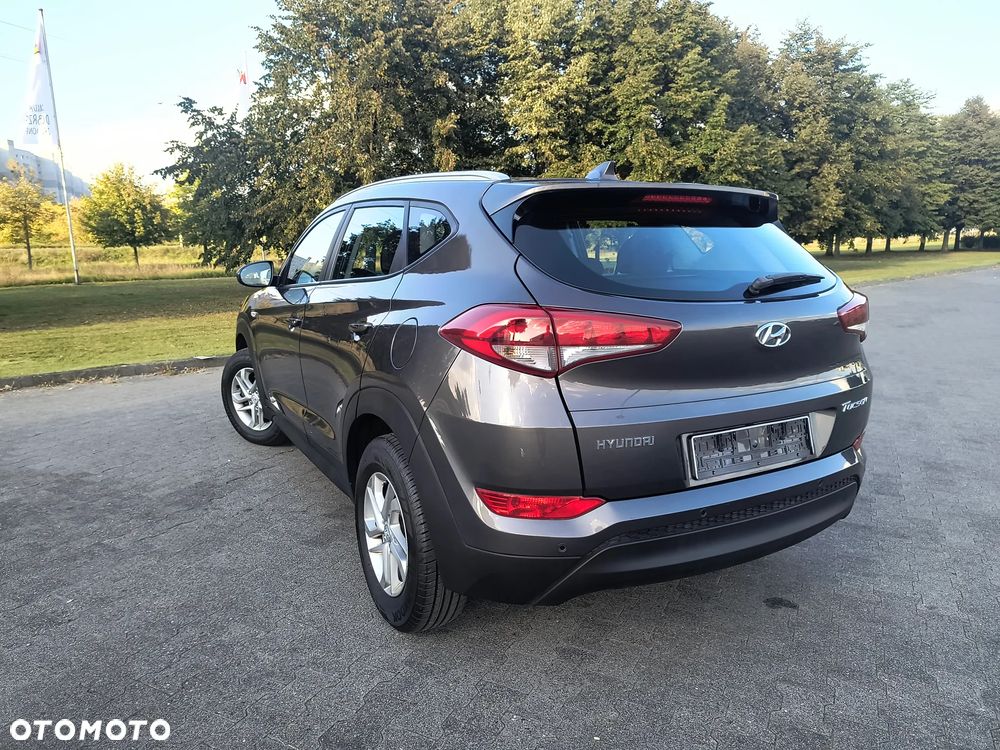 Hyundai Tucson 1.6 GDI BlueDrive Comfort 2WD - 18