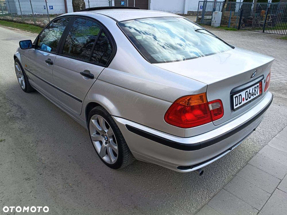 BMW Seria 3 318i - 2