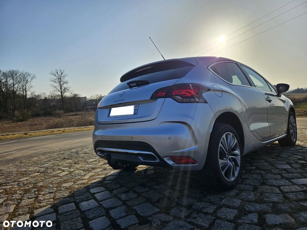 Citroën DS4 e-HDi 110 SoChic - 14