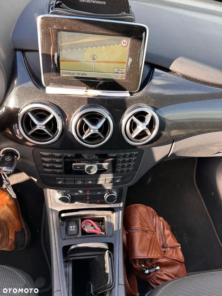 Mercedes-Benz Klasa B 180 7G-DCT - 7