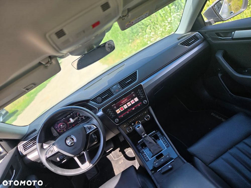 Skoda Superb 2.0 TDI Ambition DSG - 12