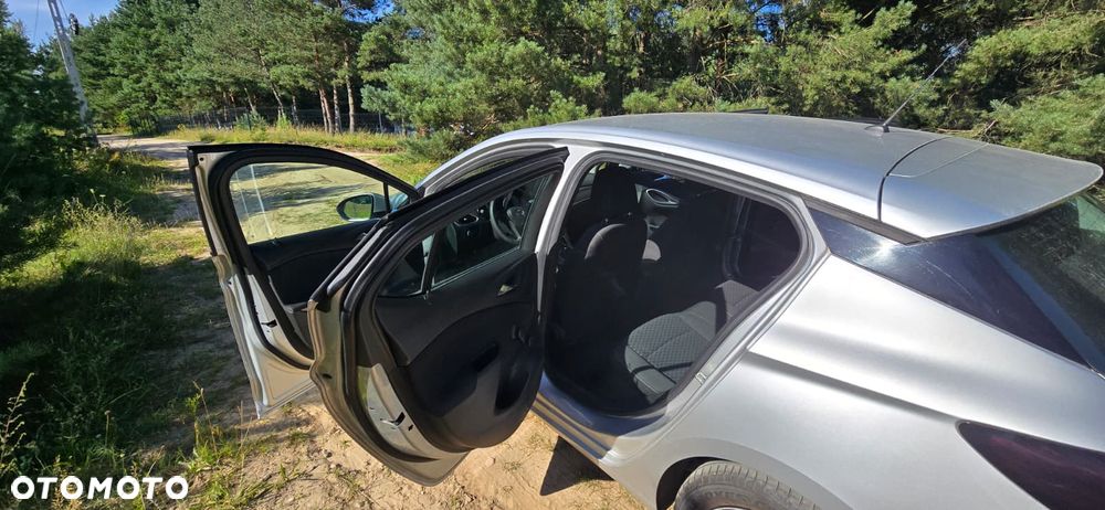 Opel Astra 1.6 CDTI Essentia - 9