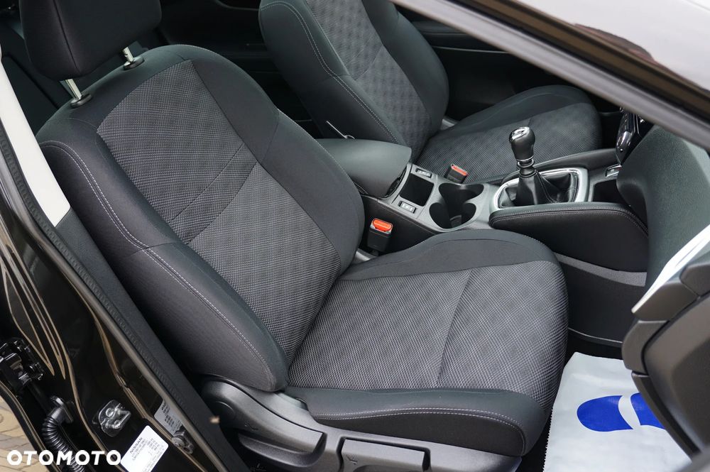 Nissan Qashqai 1.6 DIG-T 360 - 25