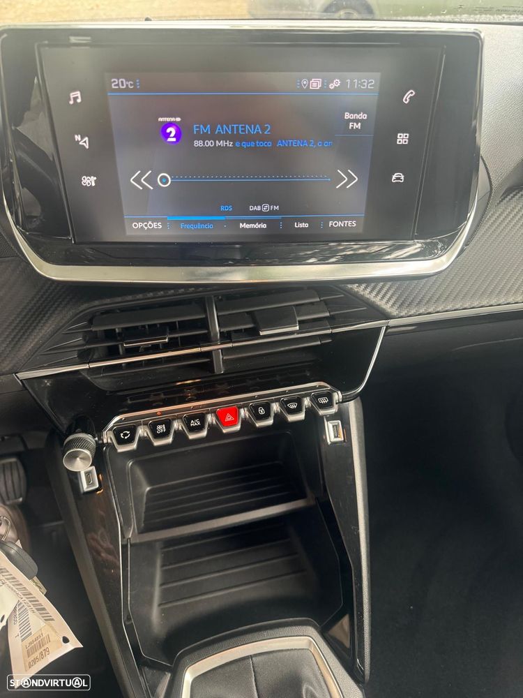 Peugeot 2008 PureTech 130 Allure - 22