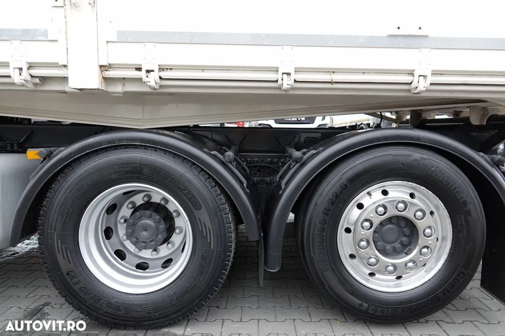 Mercedes-Benz ACTROS / 2545 / 6x2 / CAMION BASCULANTE 32 mc / OBLUTOR pentru cereale / CAPACITATE DE ÎNCĂRCARE: 15.000 KG / DIRECȚIE + AXIE ELEVABILĂ / EURO 6 - 26