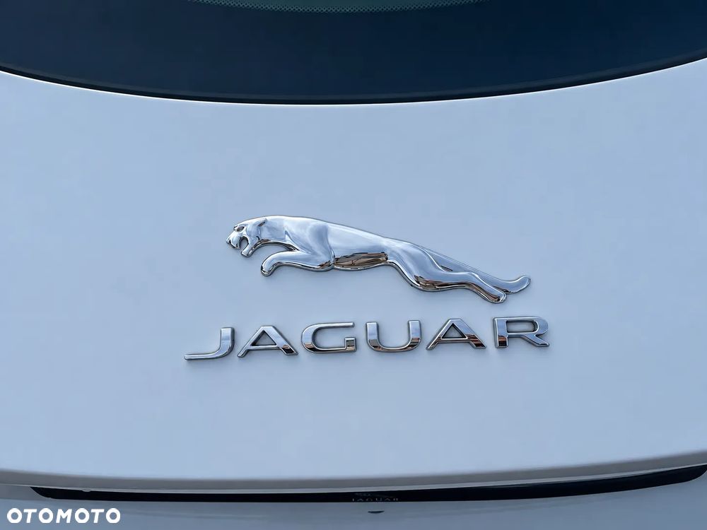 Jaguar F-Type - 15
