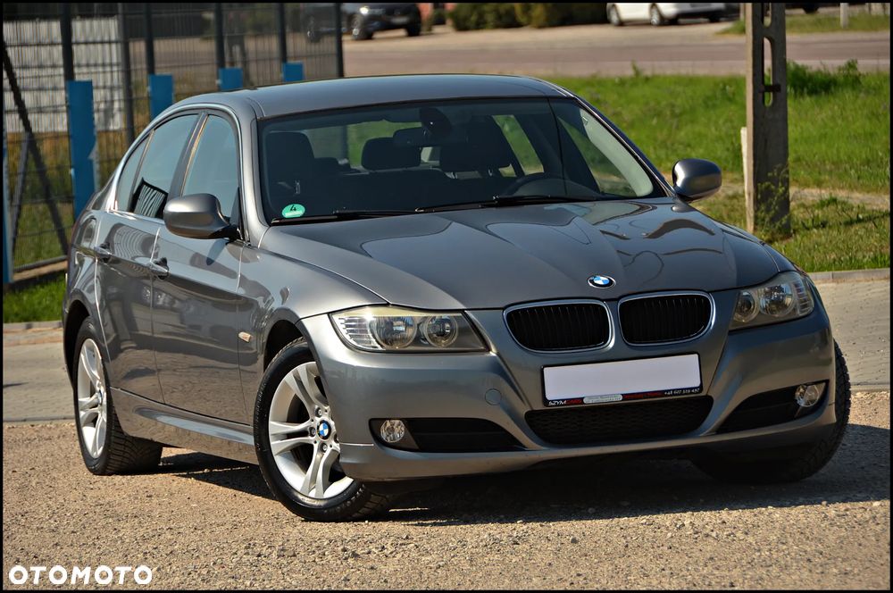 BMW Seria 3 318d - 17