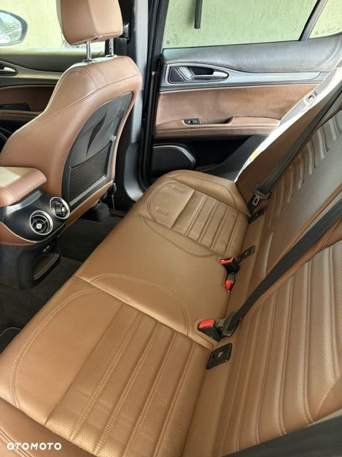 Alfa Romeo Stelvio 2.0 Turbo Executive Q4 - 15