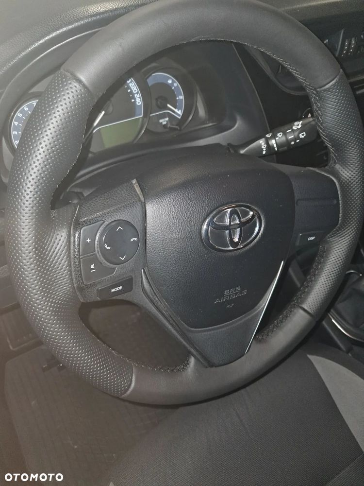 Toyota Auris 1.6 Active - 19