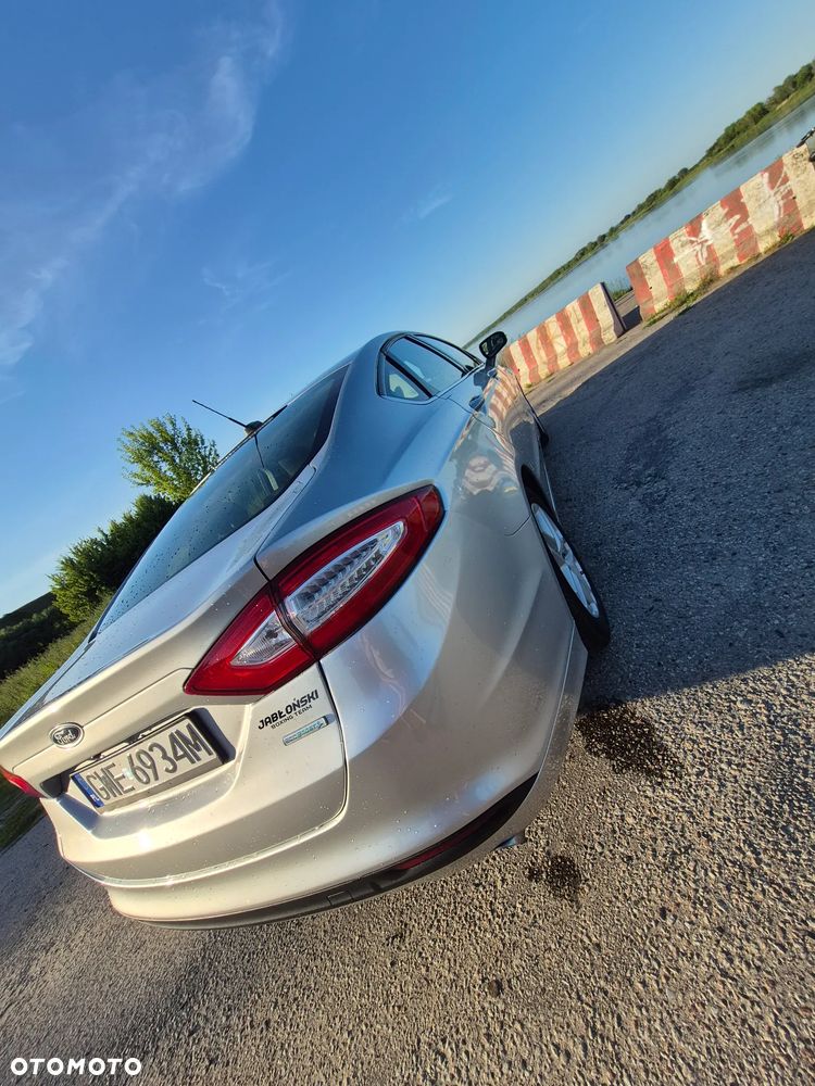 Ford Fusion - 7