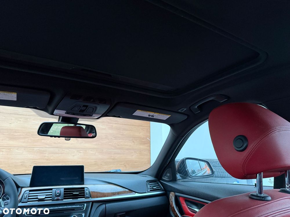 BMW Seria 3 335i - 18