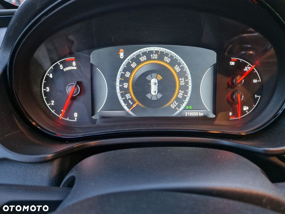 Opel Insignia - 26