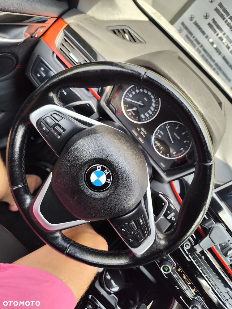 BMW X1 sDrive18d Sport Line - 13