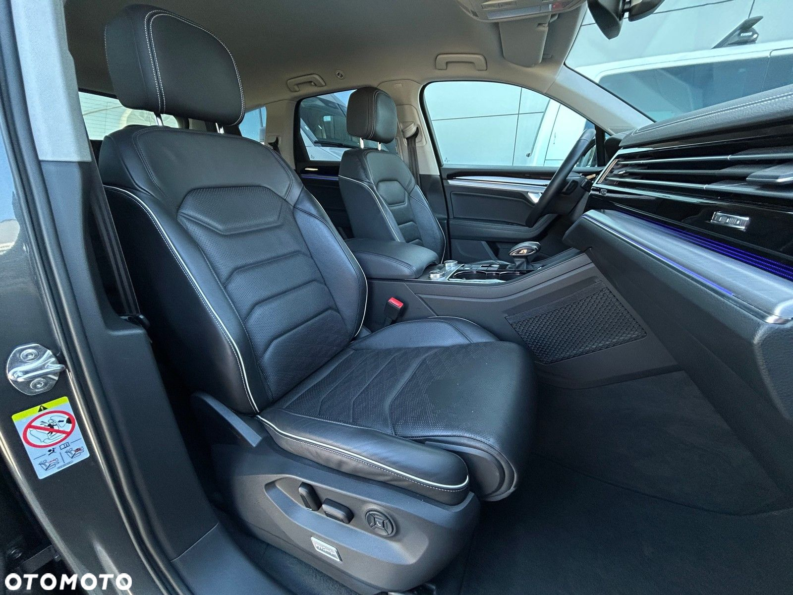Volkswagen Touareg 3.0 V6 TDI SCR 4Mot Elegance - 17