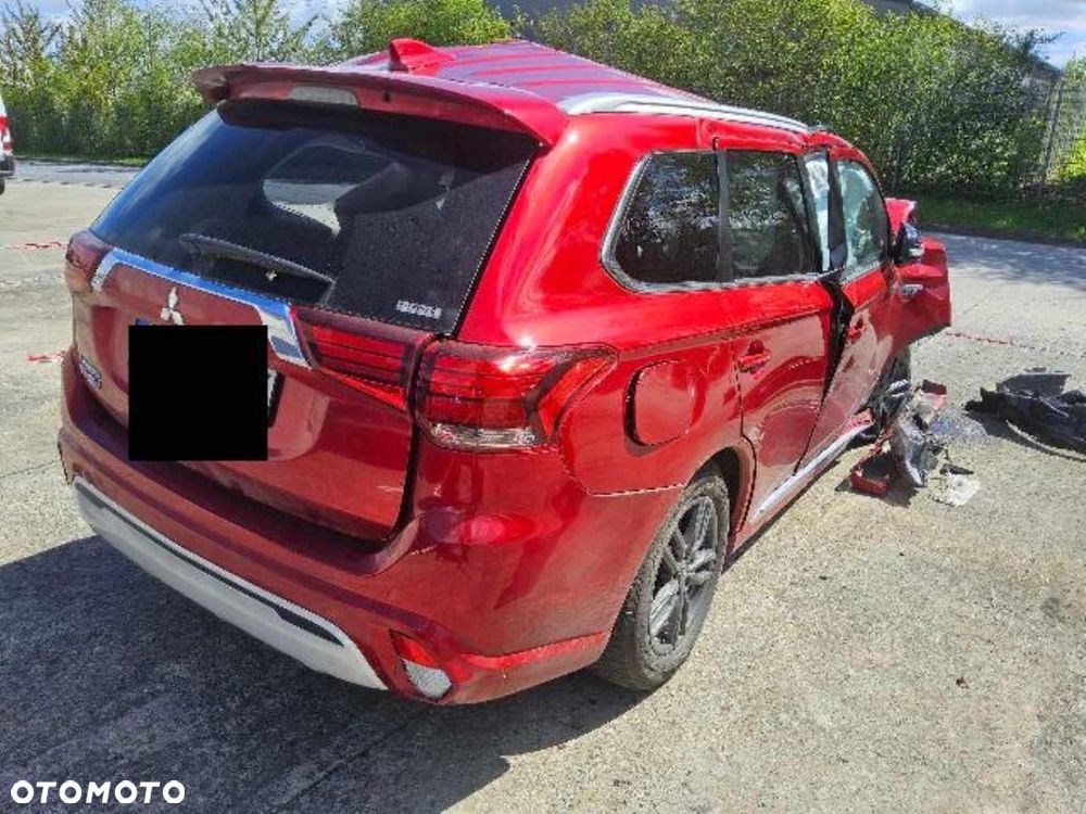 Mitsubishi Outlander Intense + - 1