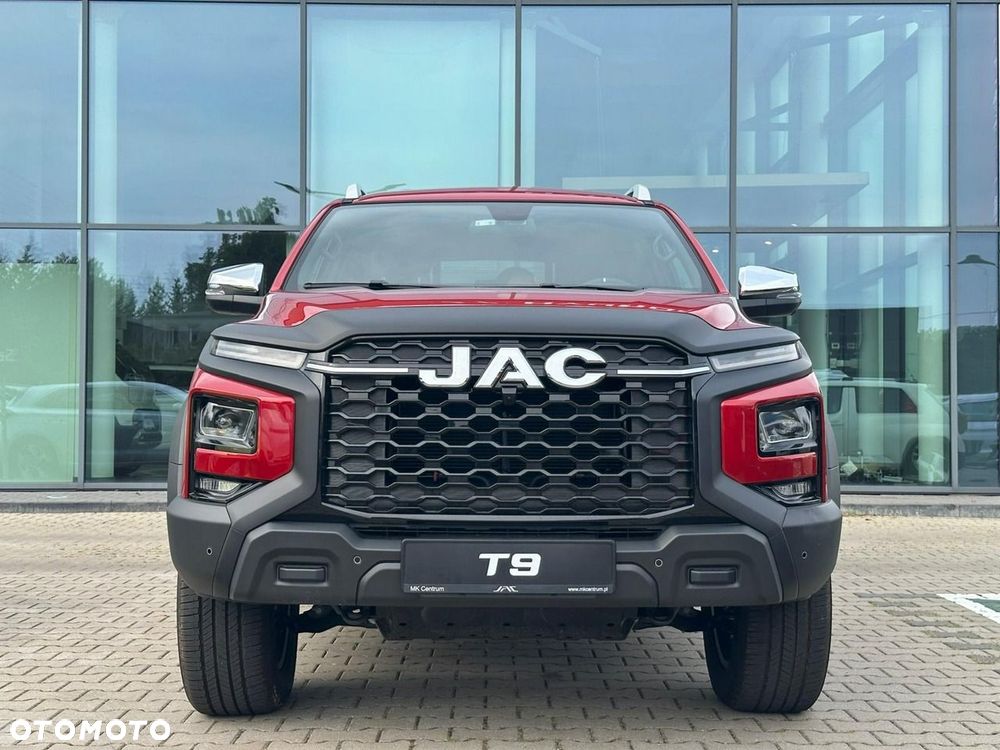 JAC T9 - 9