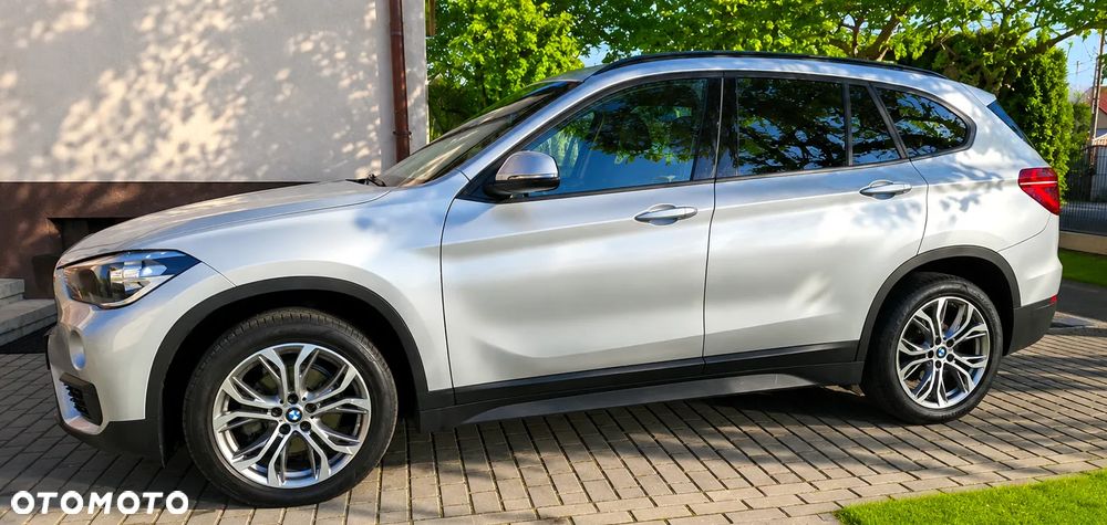 BMW X1 xDrive18d Sport Line - 3