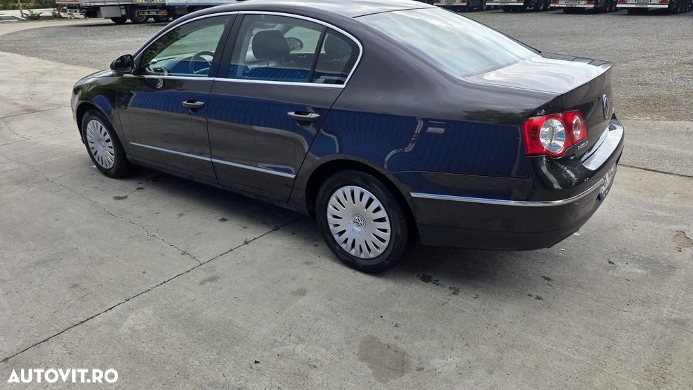 Volkswagen Passat 2.0TDI Comfortline DPF - 3