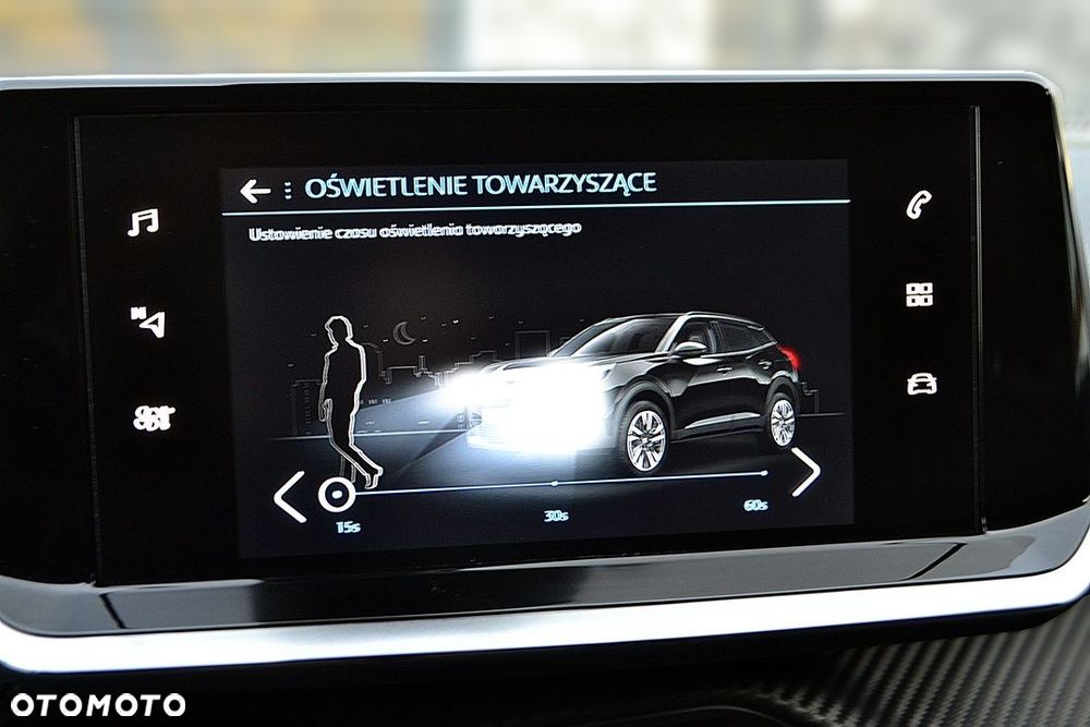 Peugeot 2008 BlueHDi 130 EAT8 Allure - 30